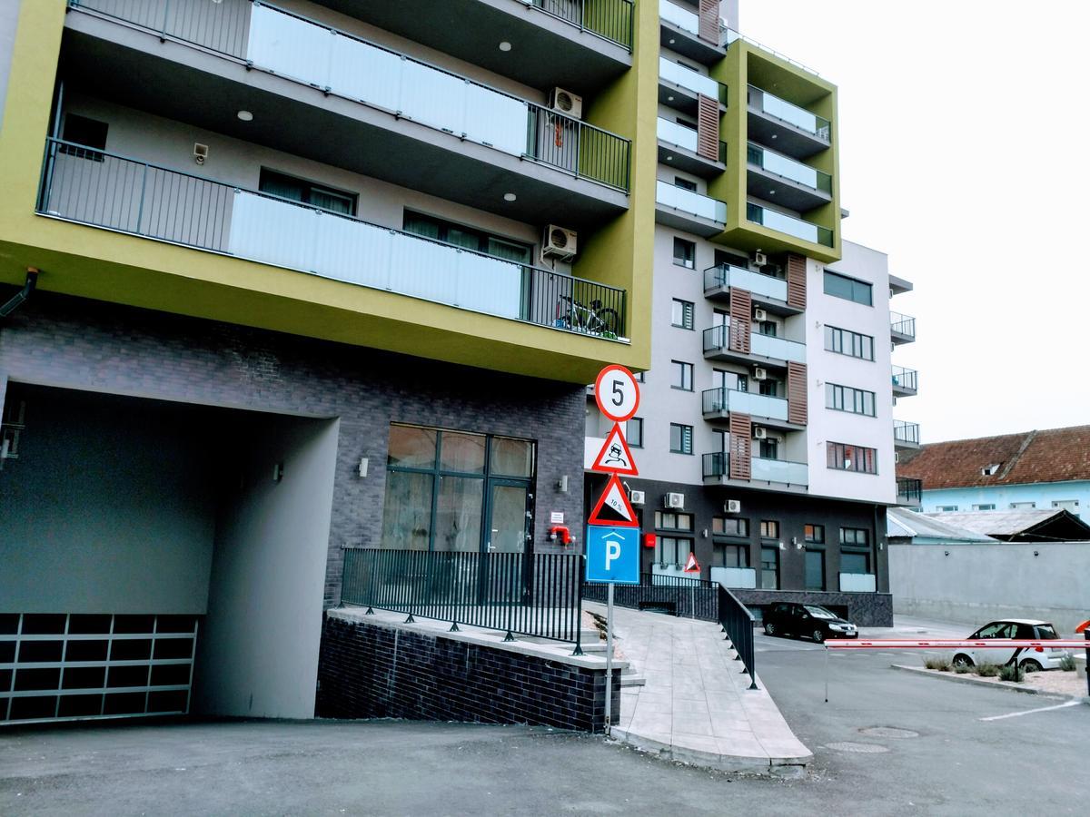 Highsky Oradea Apartments Exterior photo